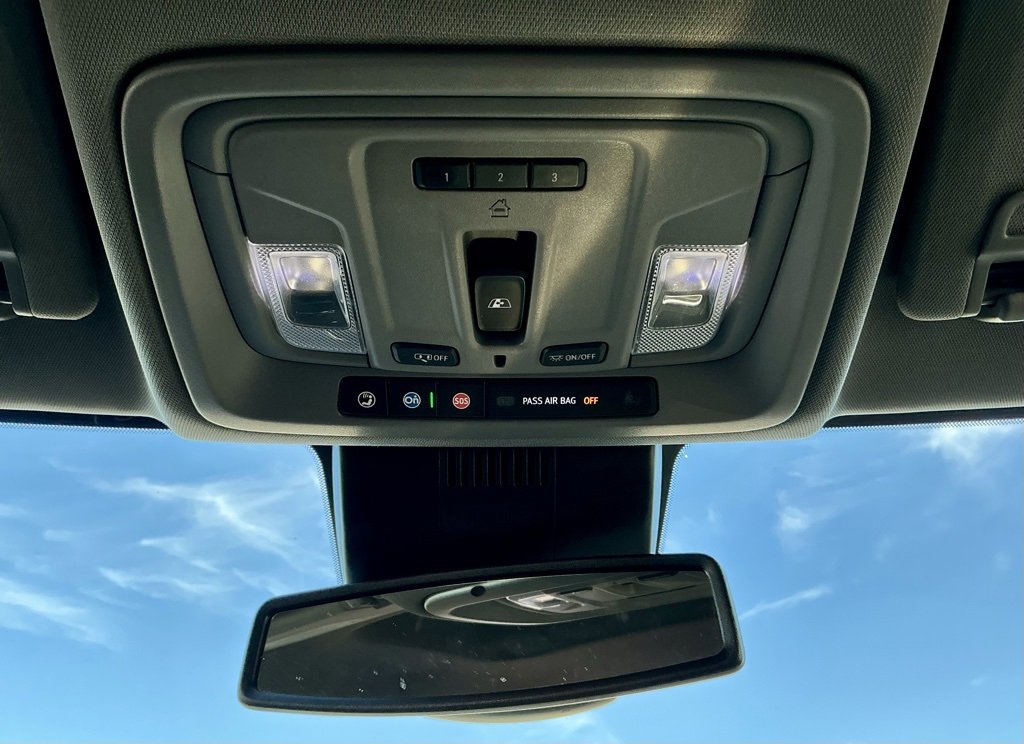 Used 2022 GMC Sierra 1500 SLT image 36