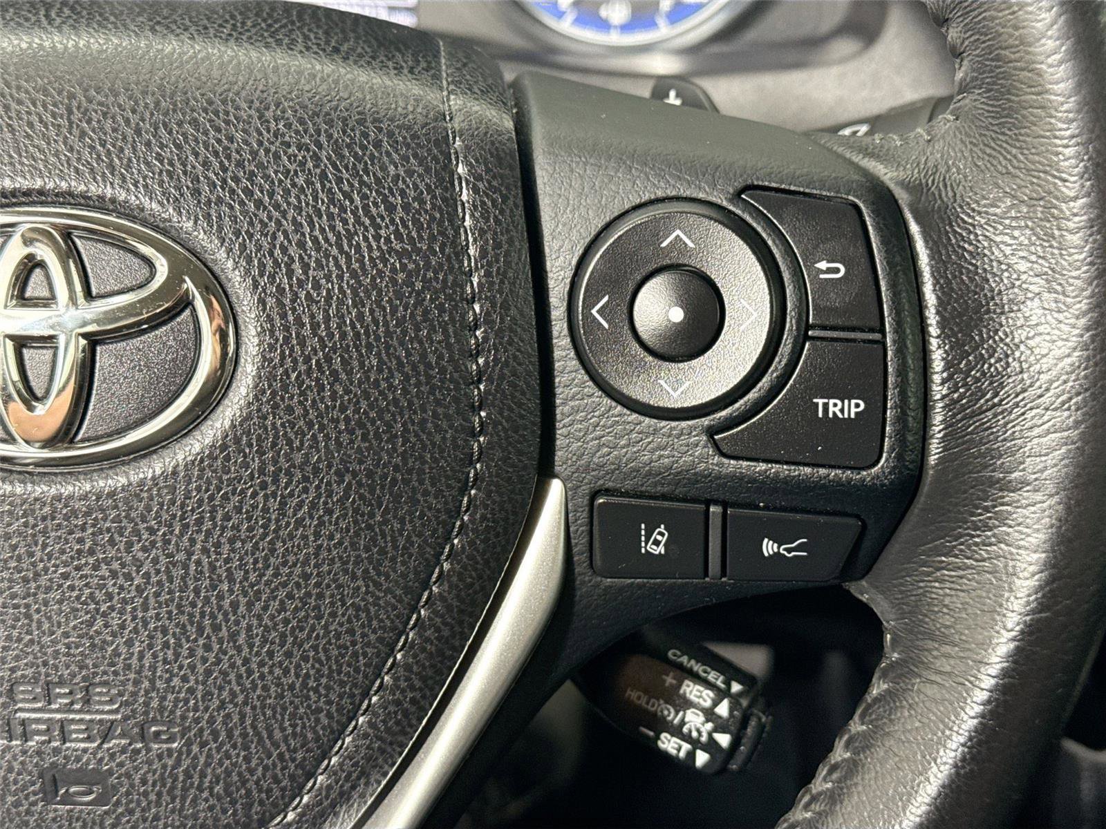 Used 2017 Toyota Corolla SE image 16