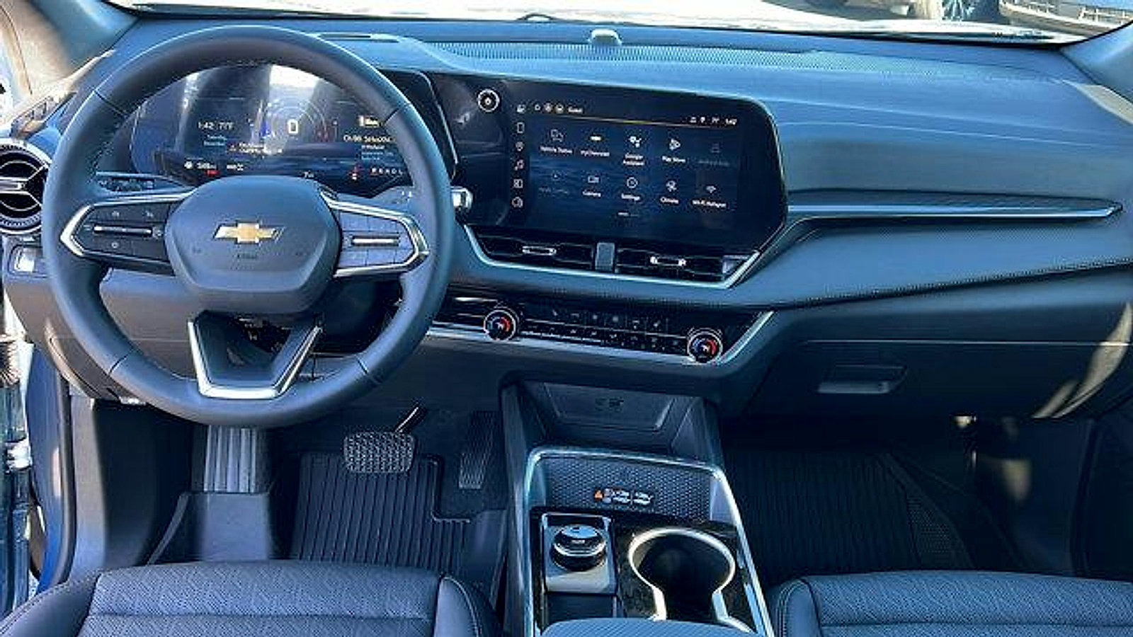 New 2026 Chevrolet Equinox LT w/ Convenience Package II image 15