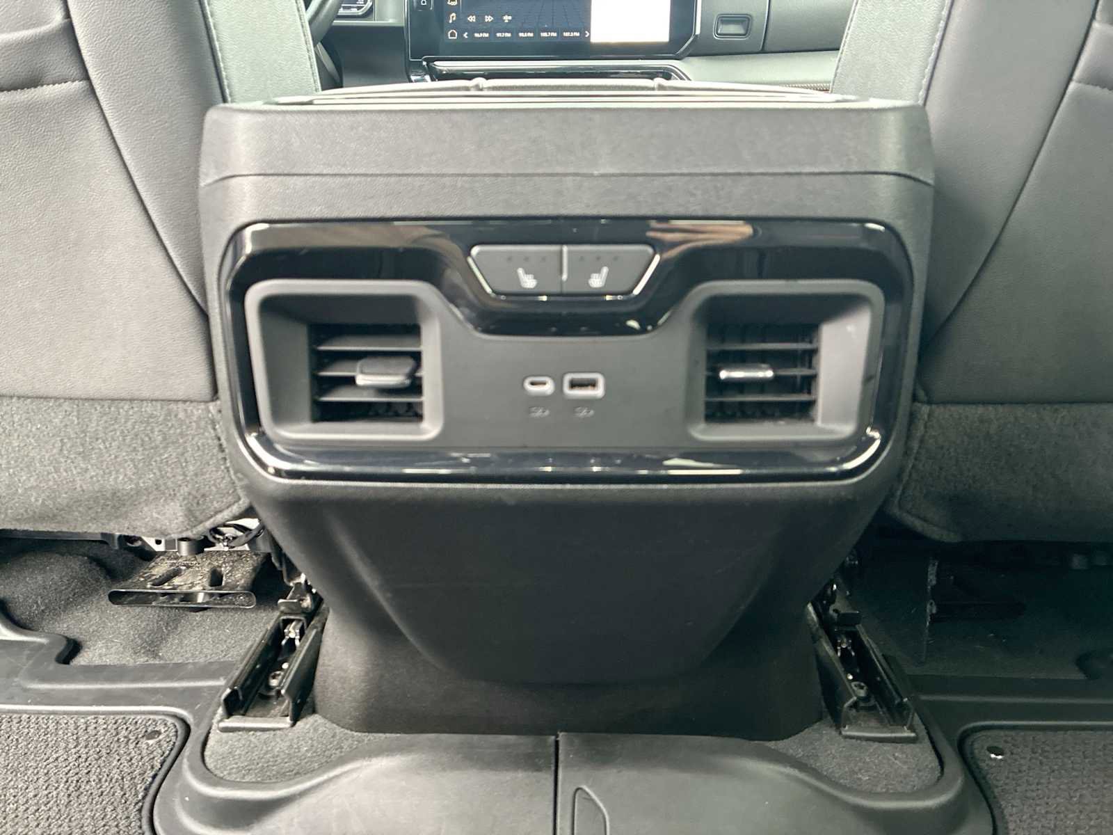 Certified 2023 GMC Sierra 1500 AT4 w/ Technology Package image 22