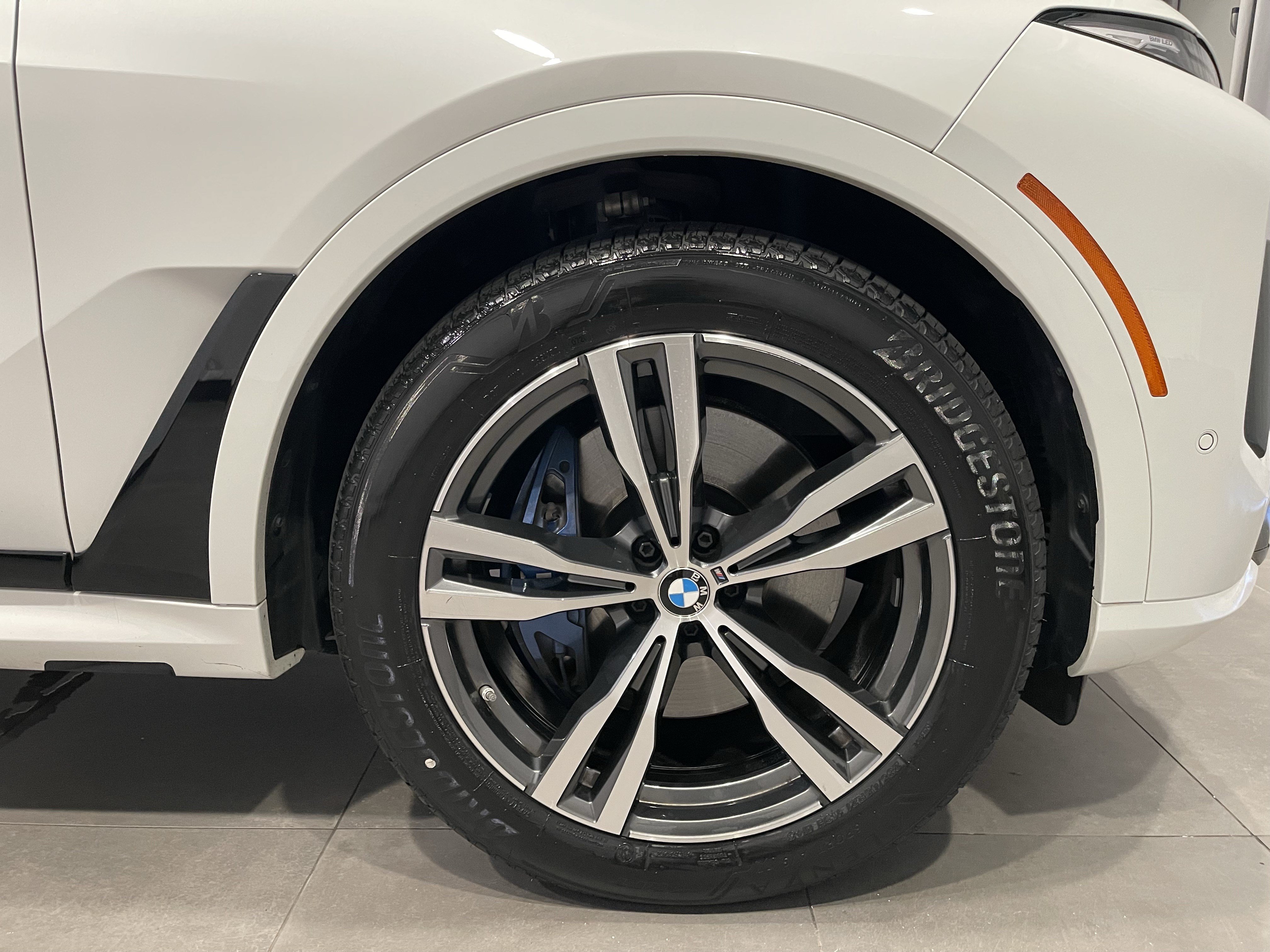 Certified 2025 BMW X7 M60i w/ Executive Package AWD/4WD image 10