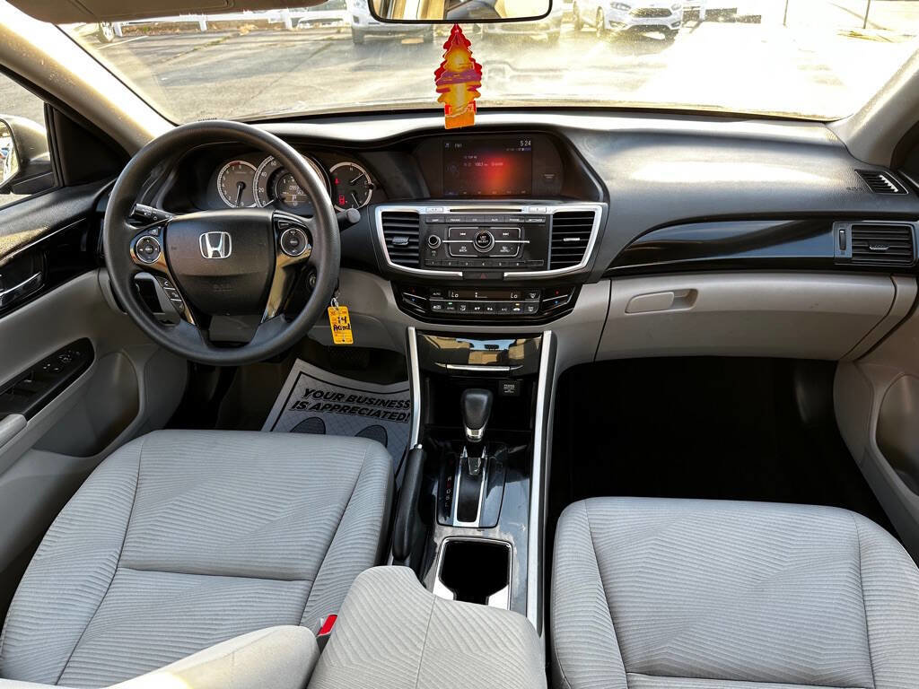Used 2017 Honda Accord LX image 12
