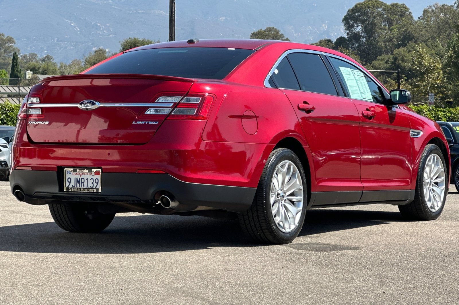 Used 2014 Ford Taurus Limited FWD image 4