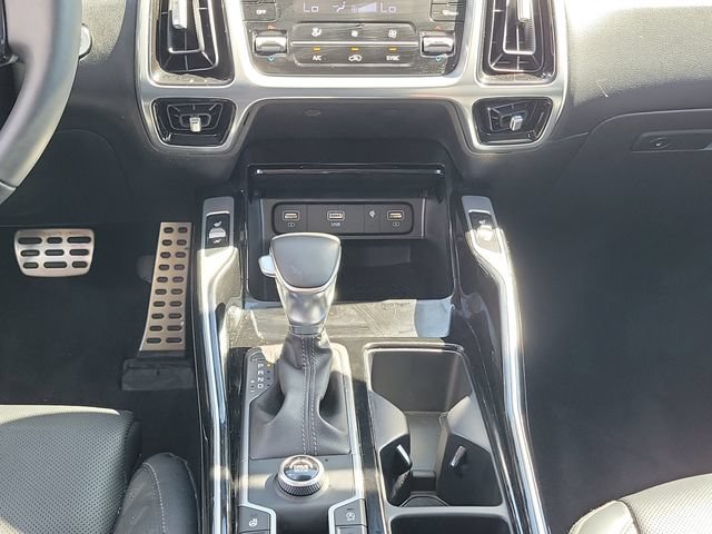 Certified 2022 Kia Sorento SX FWD image 20