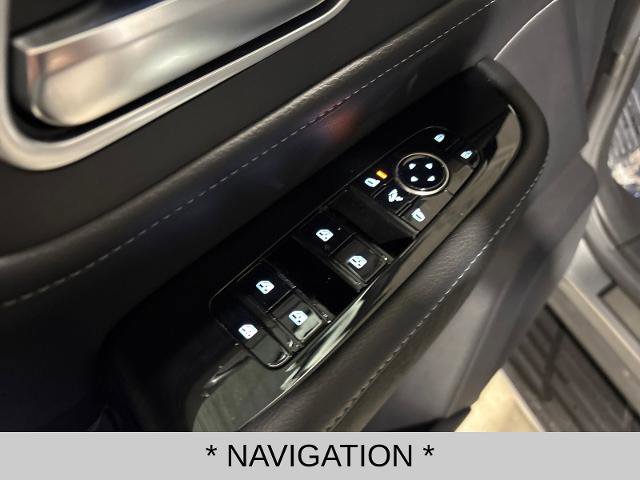 Certified 2025 INFINITI QX80 Sensory image 11