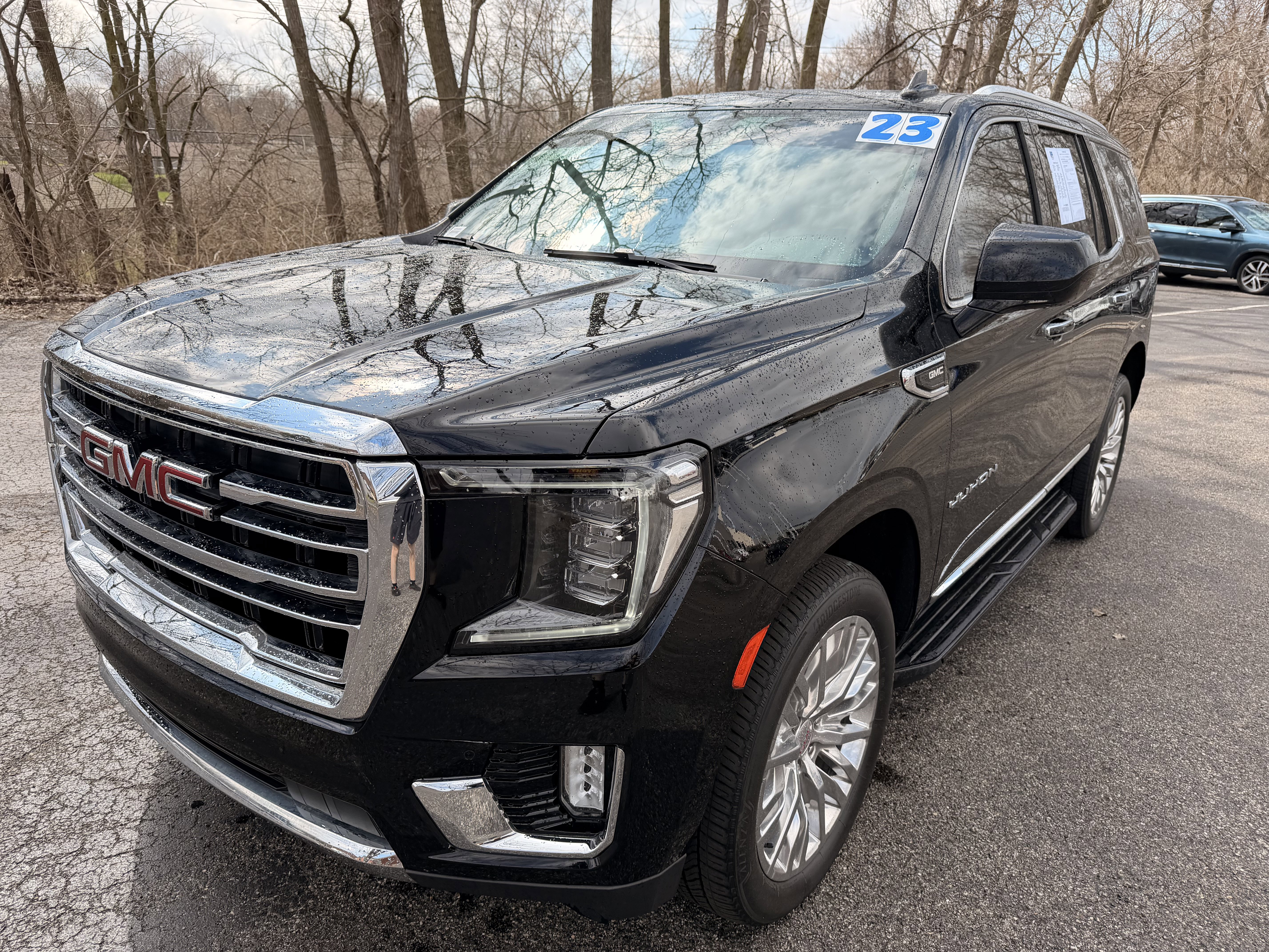 Used 2023 GMC Yukon SLT image 7