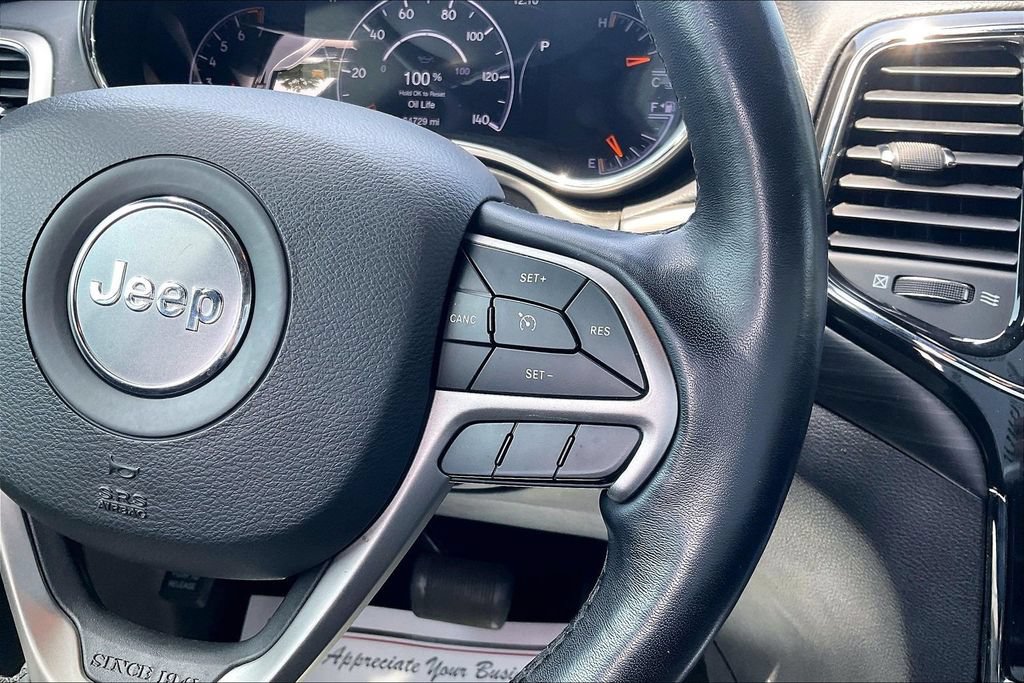 Used 2022 Jeep Grand Cherokee Laredo X AWD/4WD image 19