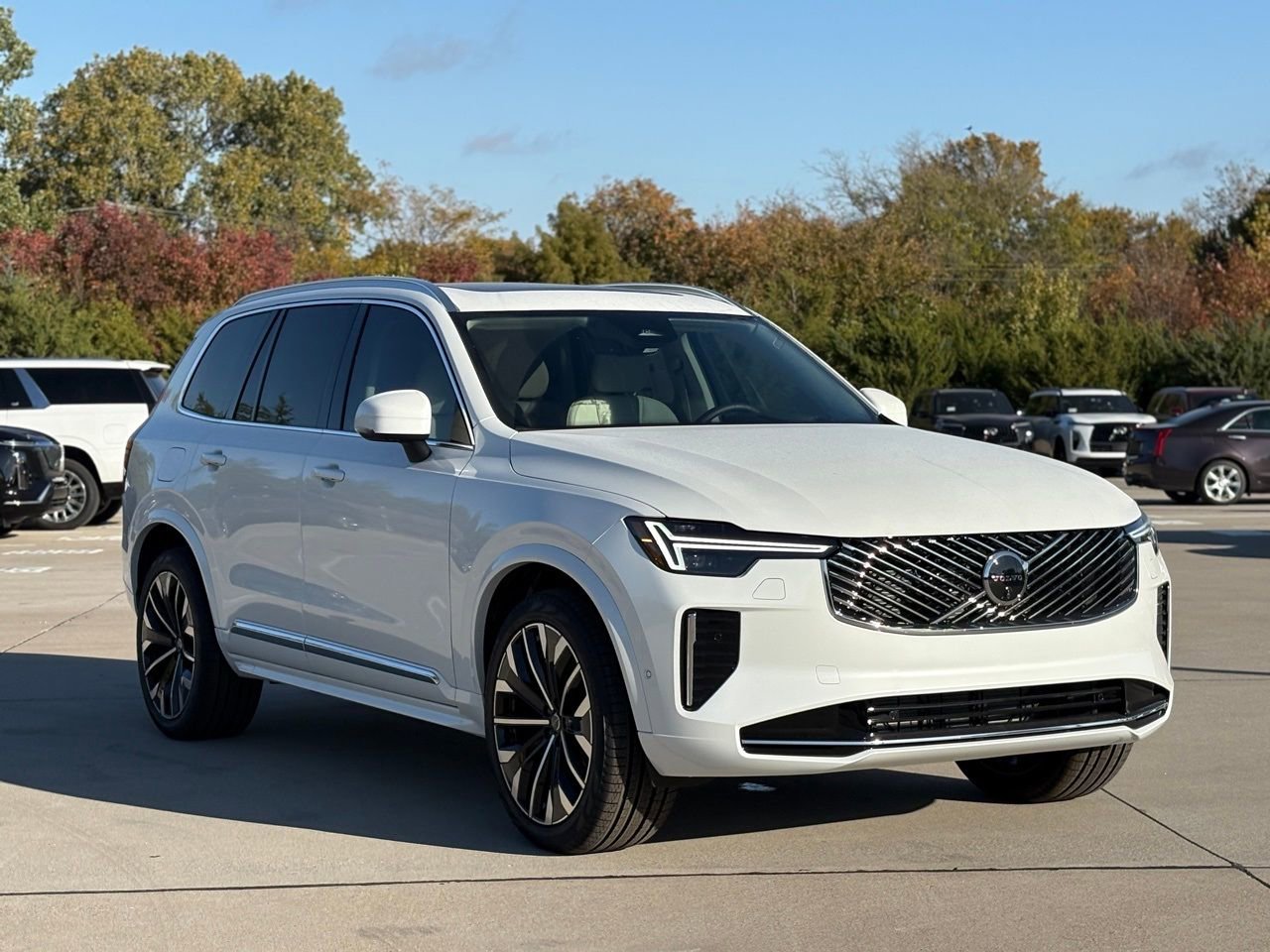 New 2026 Volvo XC90 B6 Ultra w/ Protection Package Premier image 2