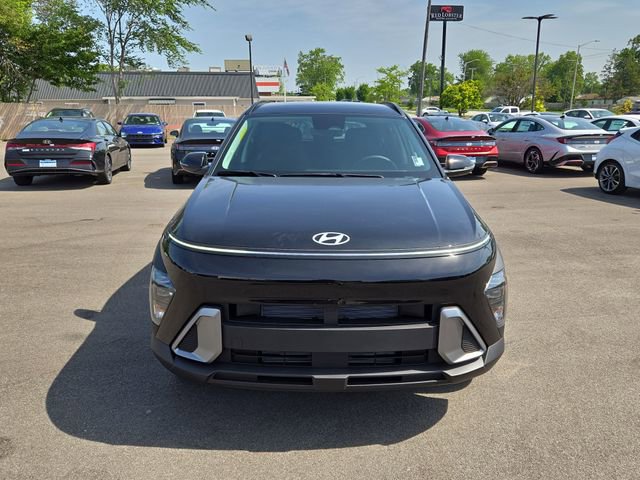 New 2025 Hyundai Kona SEL AWD/4WD image 3