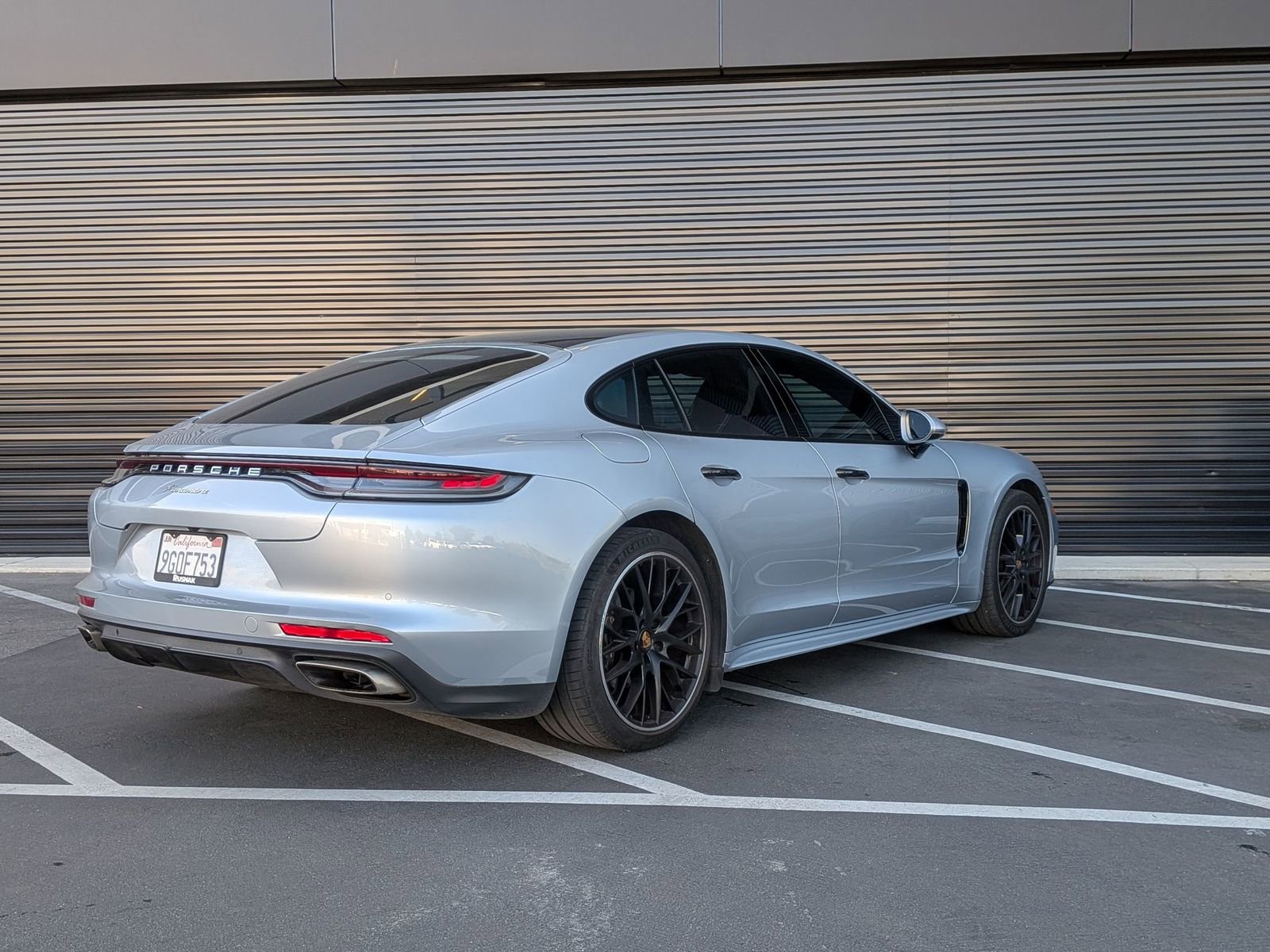 Certified 2023 Porsche Panamera image 7