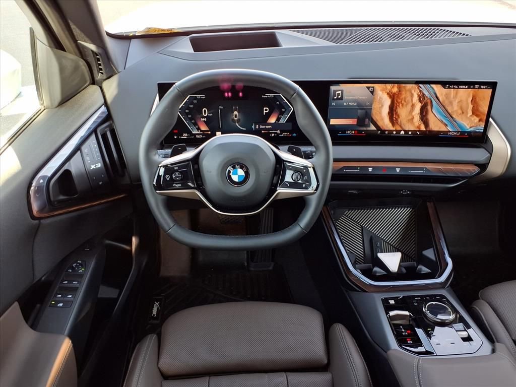 Used 2025 BMW X3 xDrive30i w/ Premium Package image 13