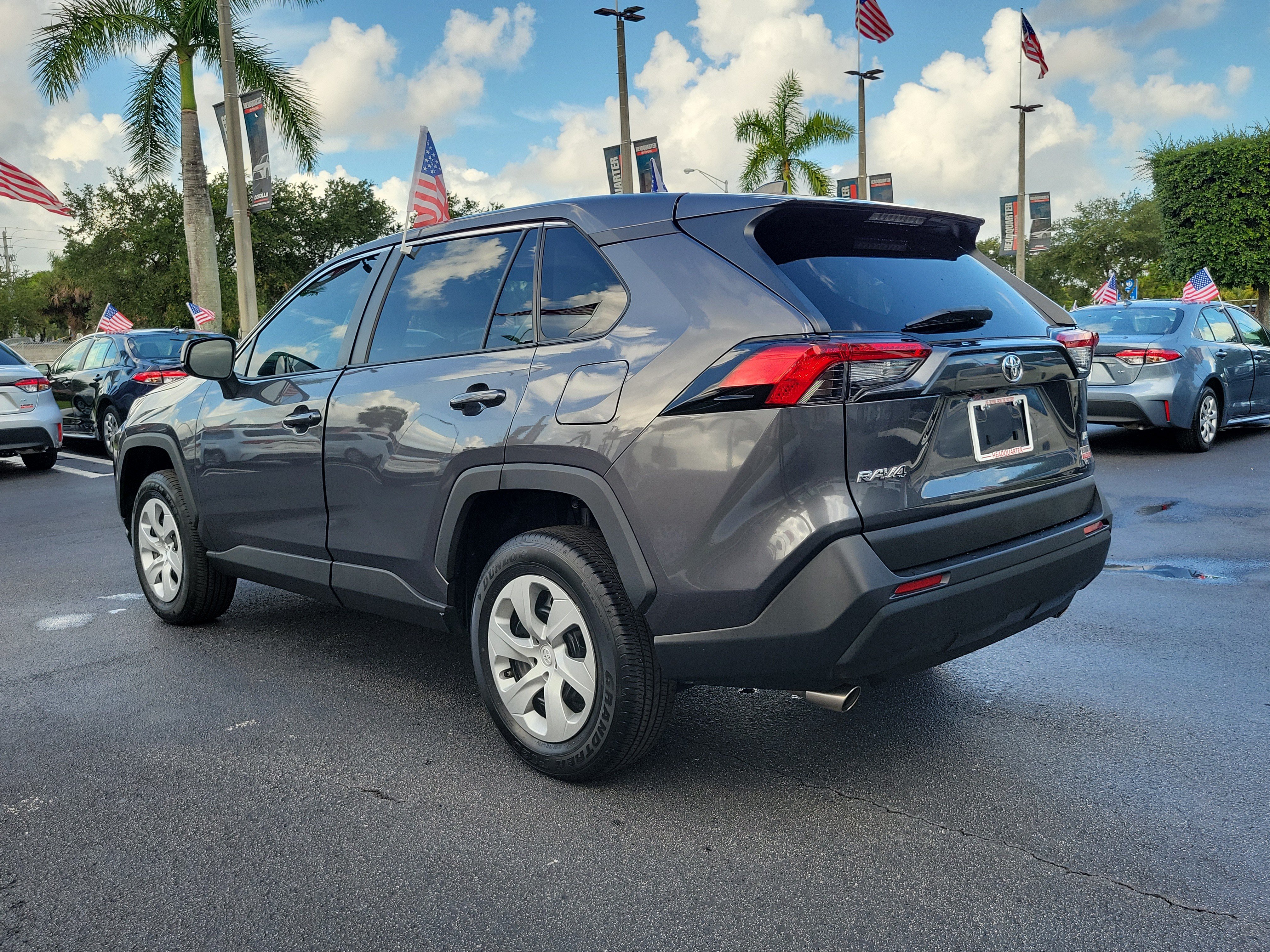 Used 2024 Toyota RAV4 LE FWD image 8