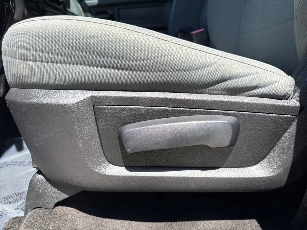 Used 2017 RAM 3500 Tradesman w/ Chrome Appearance Group image 10