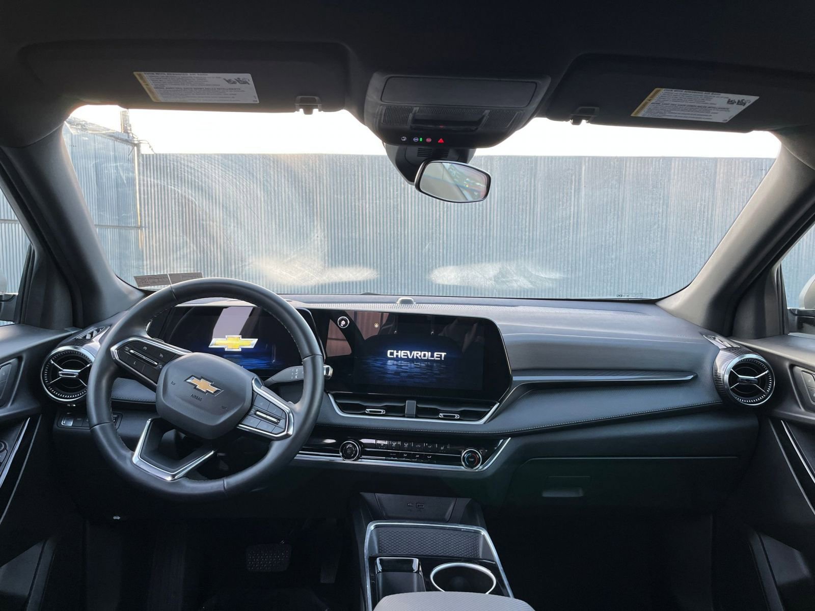 Used 2025 Chevrolet Equinox LT image 31