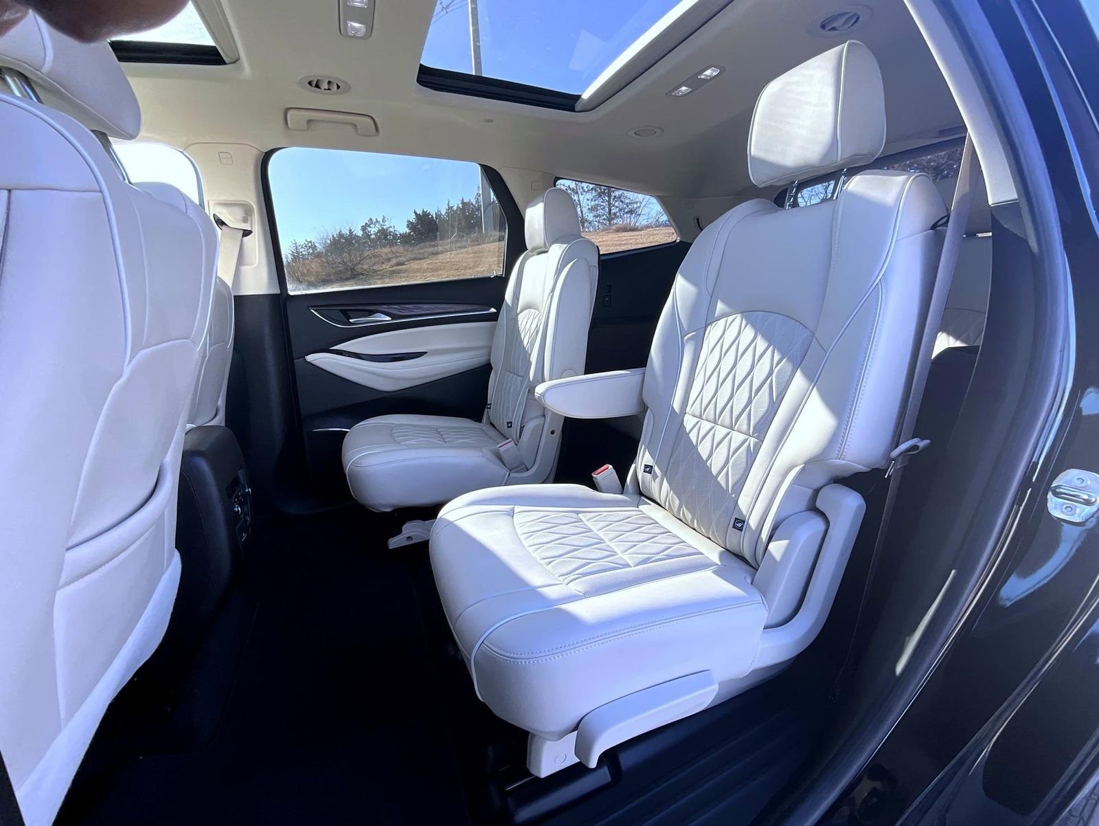 Used 2023 Buick Enclave Avenir w/ Avenir Technology Package image 19