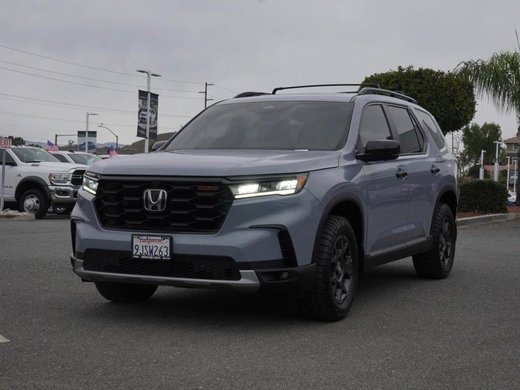 Used 2024 Honda Pilot TrailSport image 8