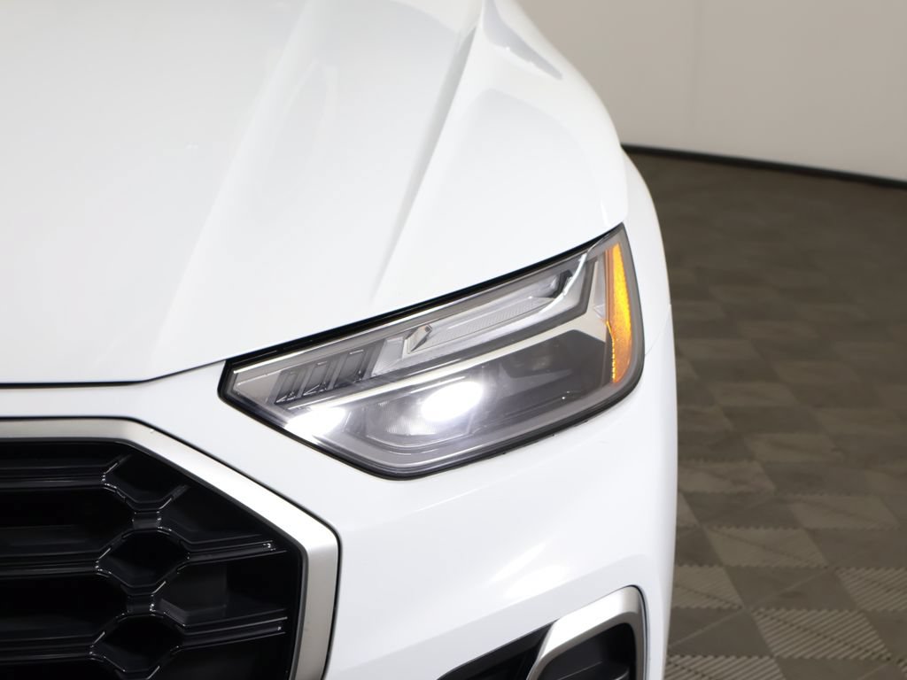 Used 2022 Audi Q5 2.0T Premium Plus w/ Premium Plus Package AWD/4WD image 15