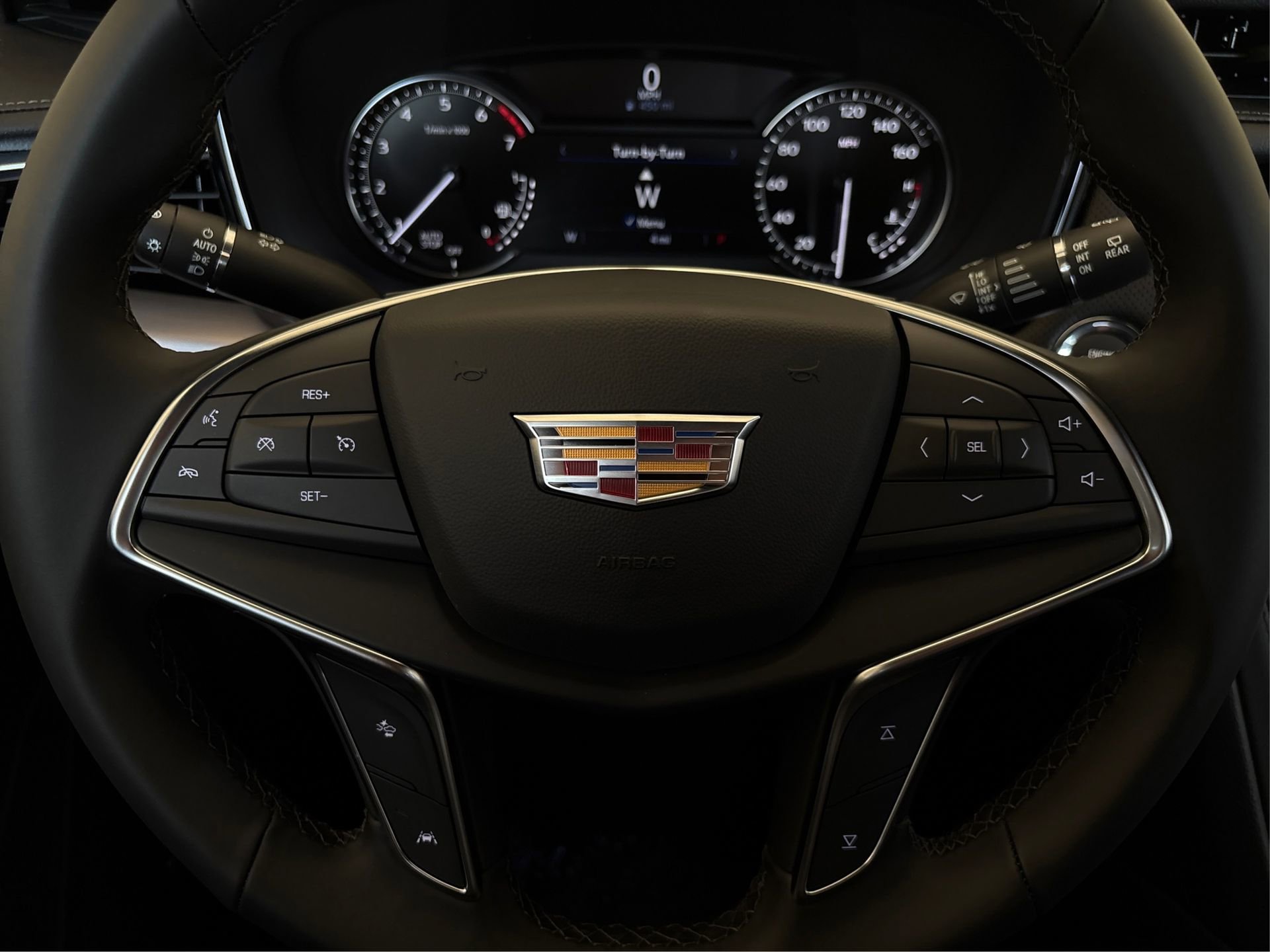 New 2026 Cadillac XT5 Luxury image 19