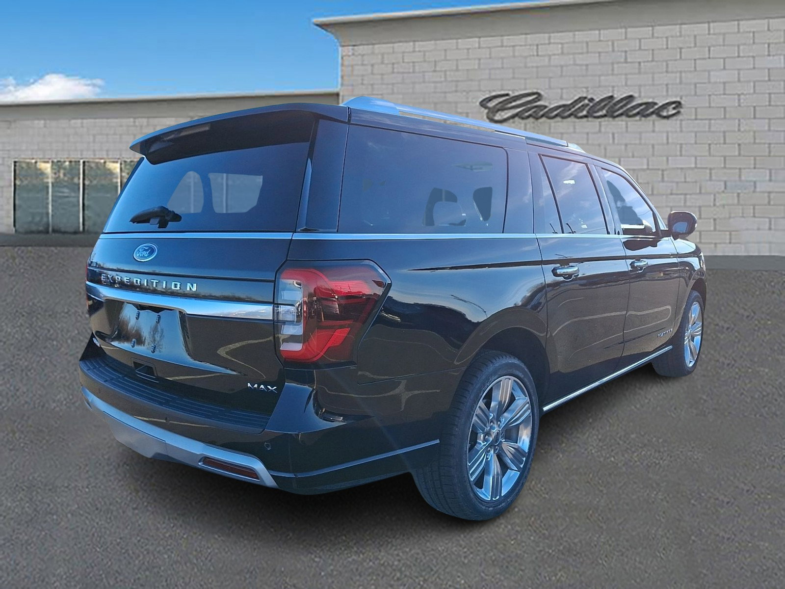 Used 2023 Ford Expedition Max Platinum image 4