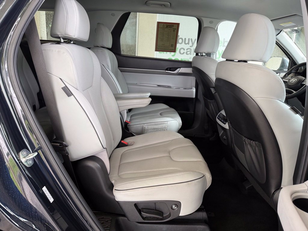 Used 2024 Hyundai Palisade SEL FWD image 25