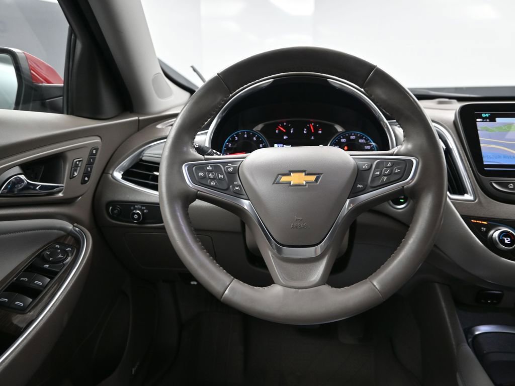 Used 2018 Chevrolet Malibu Premier w/ Premier Sun and Wheel Package image 33