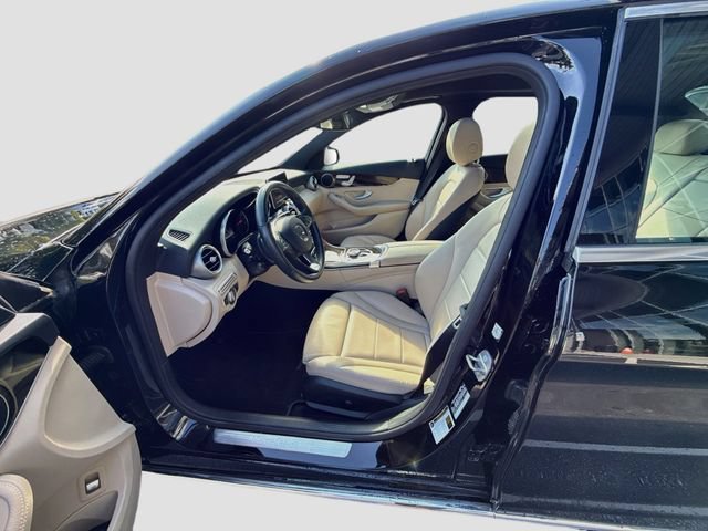 Used 2018 Mercedes-Benz C 300 4MATIC Sedan image 18