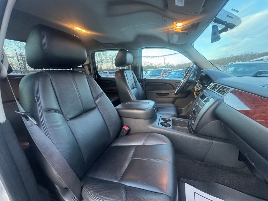 Used 2012 GMC Sierra 1500 SLT w/ SLT White Diamond Edition image 23