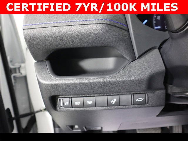 Used 2024 Toyota RAV4 SE image 20