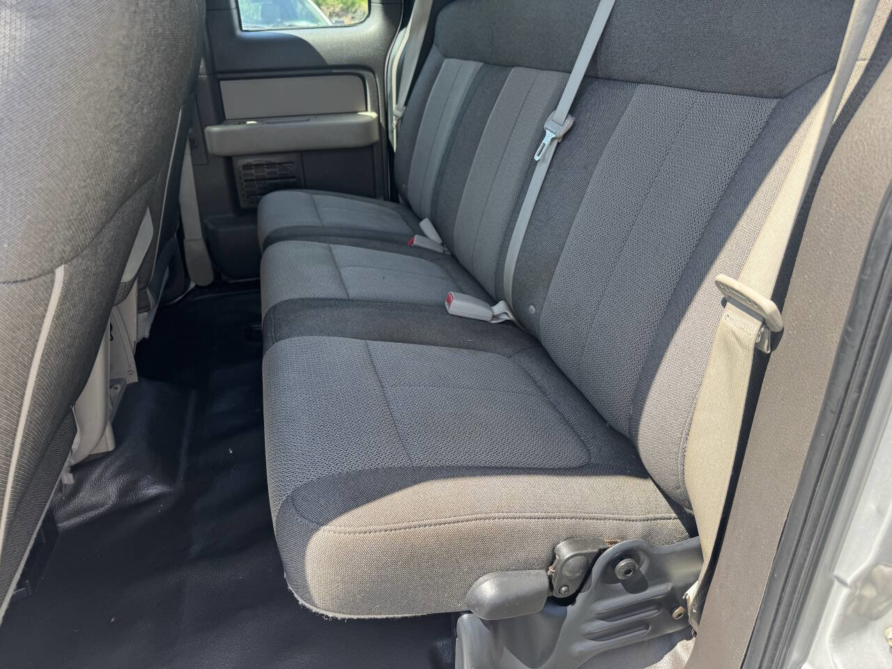 Used 2010 Ford F150 STX AWD/4WD image 18