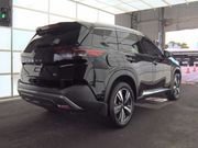 Used 2023 Nissan Rogue SL w/ SL Premium Package image 2