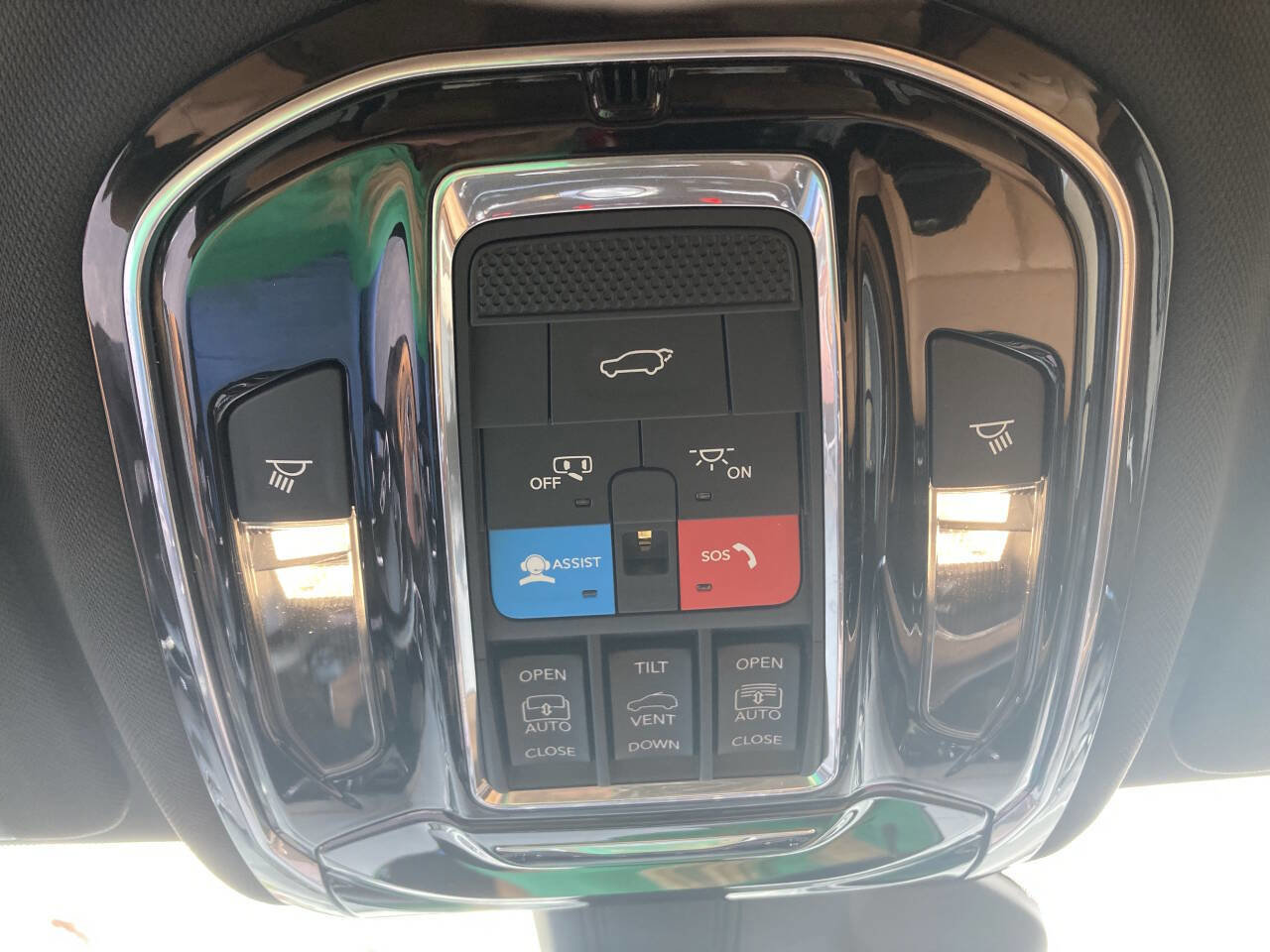 Used 2023 Jeep Grand Cherokee L Summit w/ Advanced Protech Group IV image 85