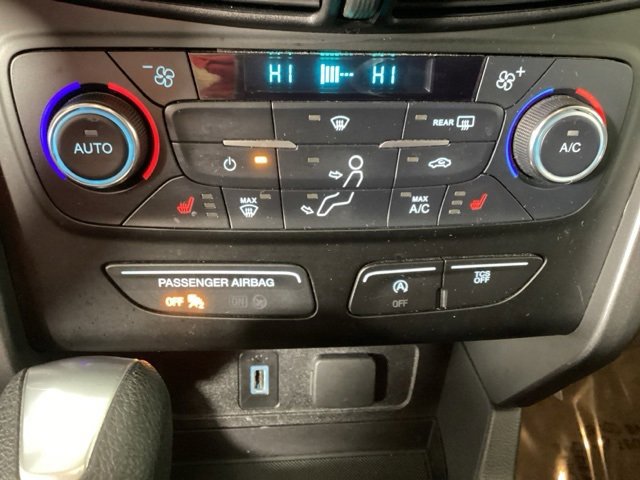 Used 2017 Ford Escape SE w/ SE Cold Weather Package image 21