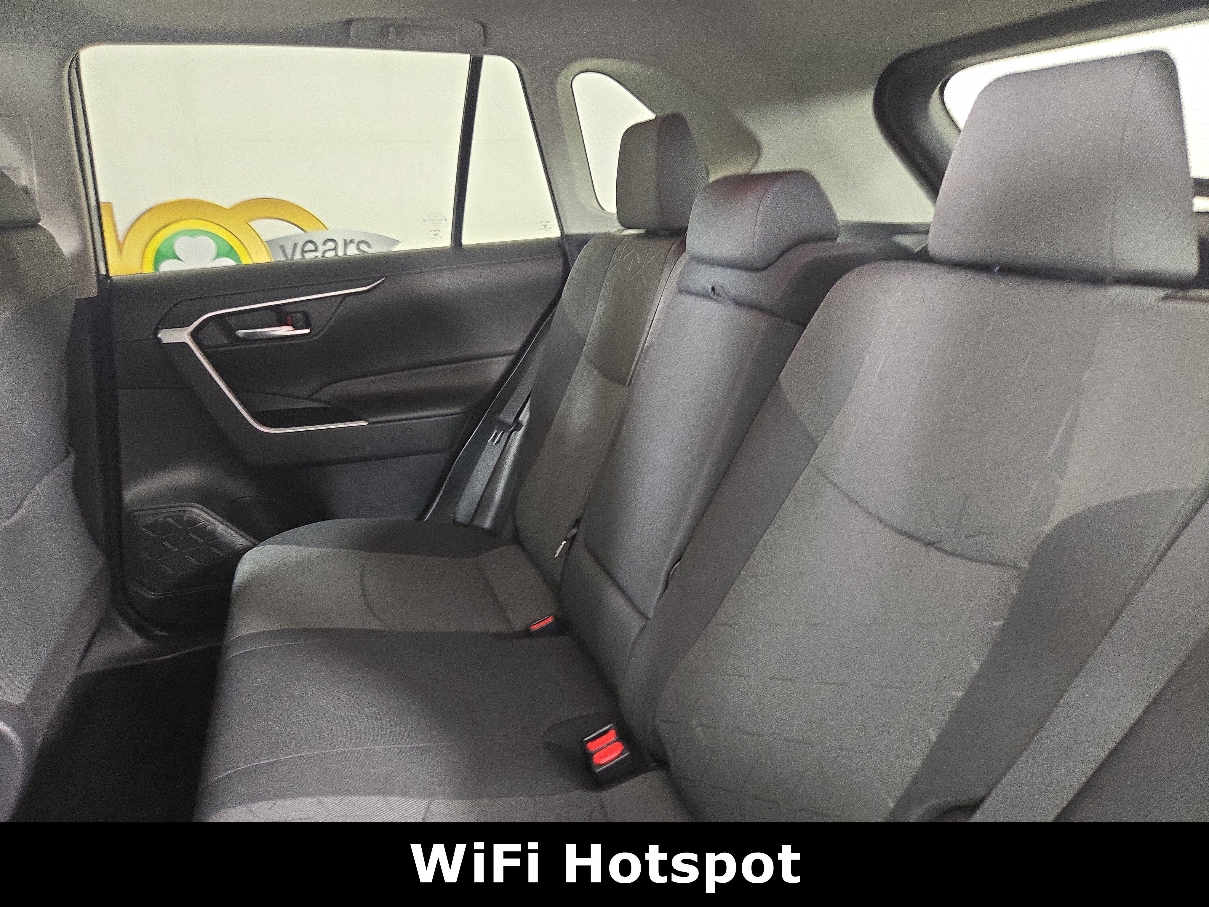 Used 2020 Toyota RAV4 XLE w/ Convenience Package FWD image 13