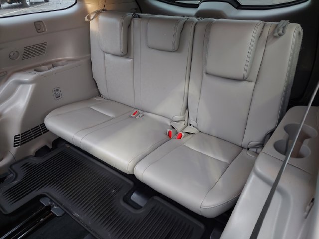 Used 2016 Toyota Highlander XLE AWD/4WD image 17