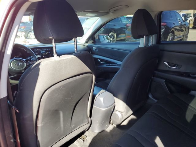 Used 2023 Hyundai Elantra SEL w/ Preferred Accessory Package image 28