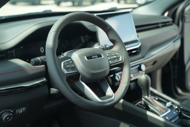 New 2026 Jeep Compass Trailhawk AWD/4WD image 25