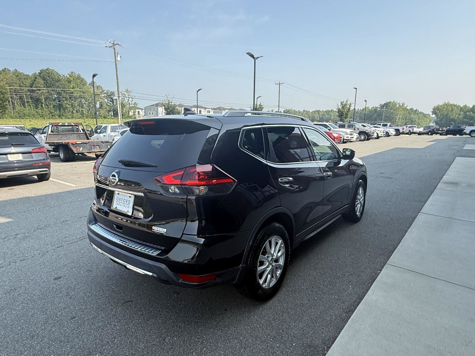 Used 2020 Nissan Rogue S w/ Special Edition Package FWD image 6