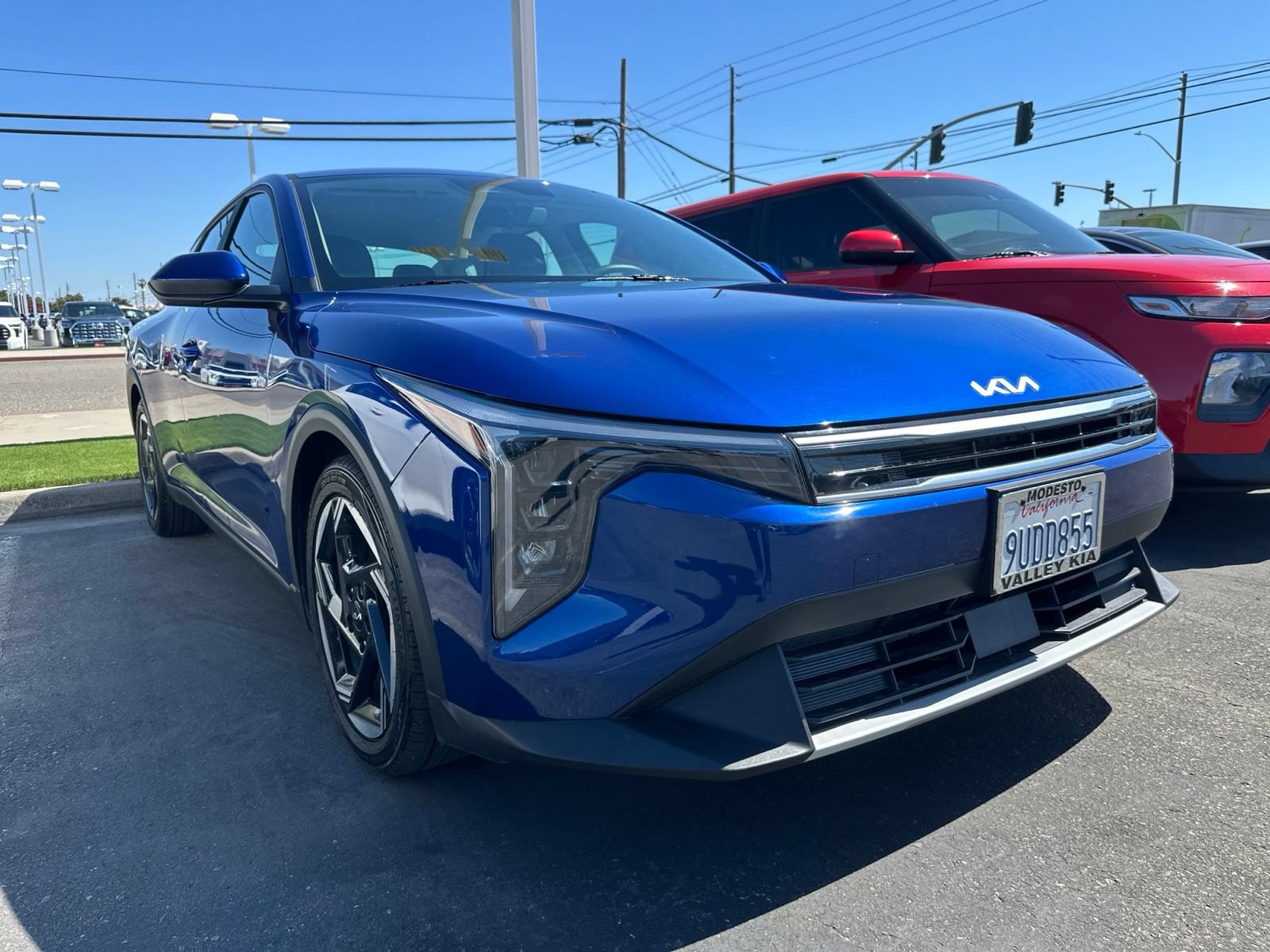 Certified 2025 Kia K4 EX FWD image 3