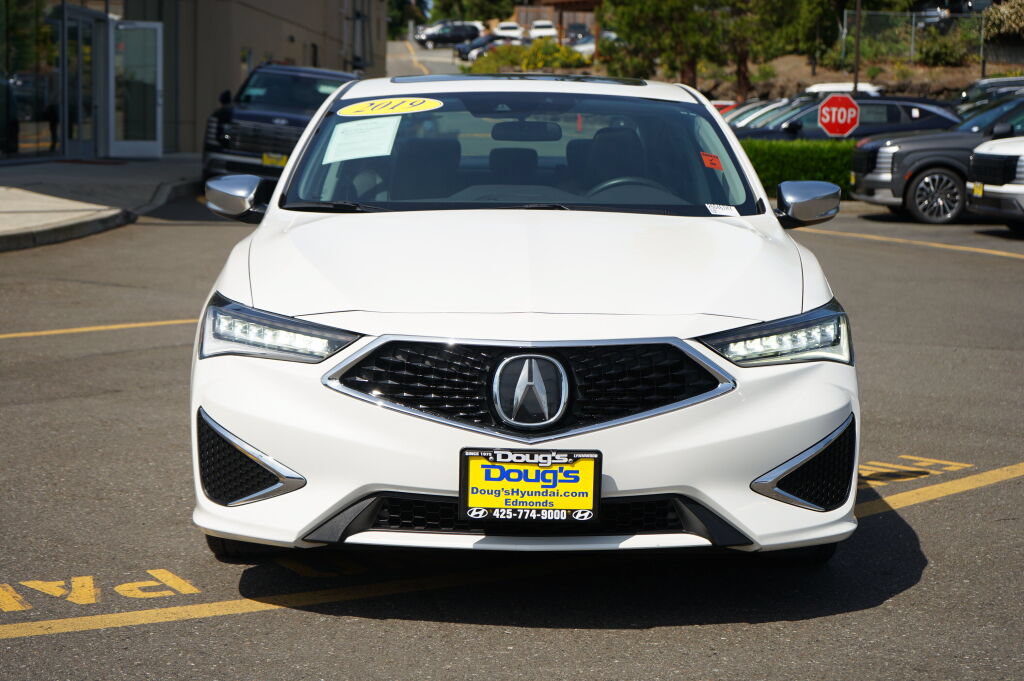 Used 2019 Acura ILX FWD image 2