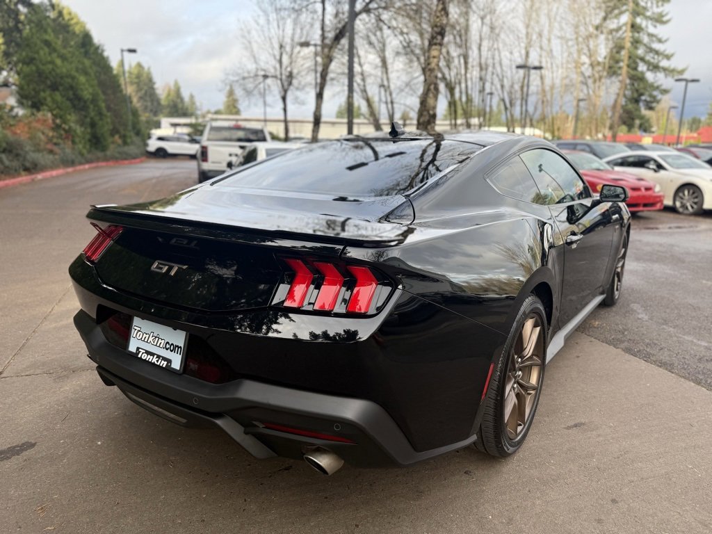 Used 2024 Ford Mustang GT Premium image 15