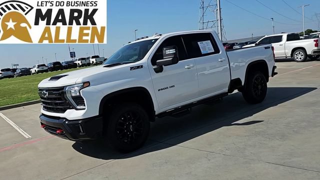 Used 2025 Chevrolet Silverado 2500 LTZ w/ LTZ Plus Package AWD/4WD image 4
