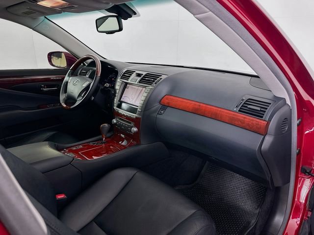 Used 2012 Lexus LS 460 w/ Luxury Value Edition RWD image 31