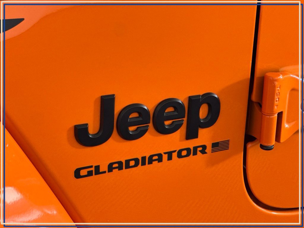 Certified 2025 Jeep Gladiator Overland AWD/4WD image 17