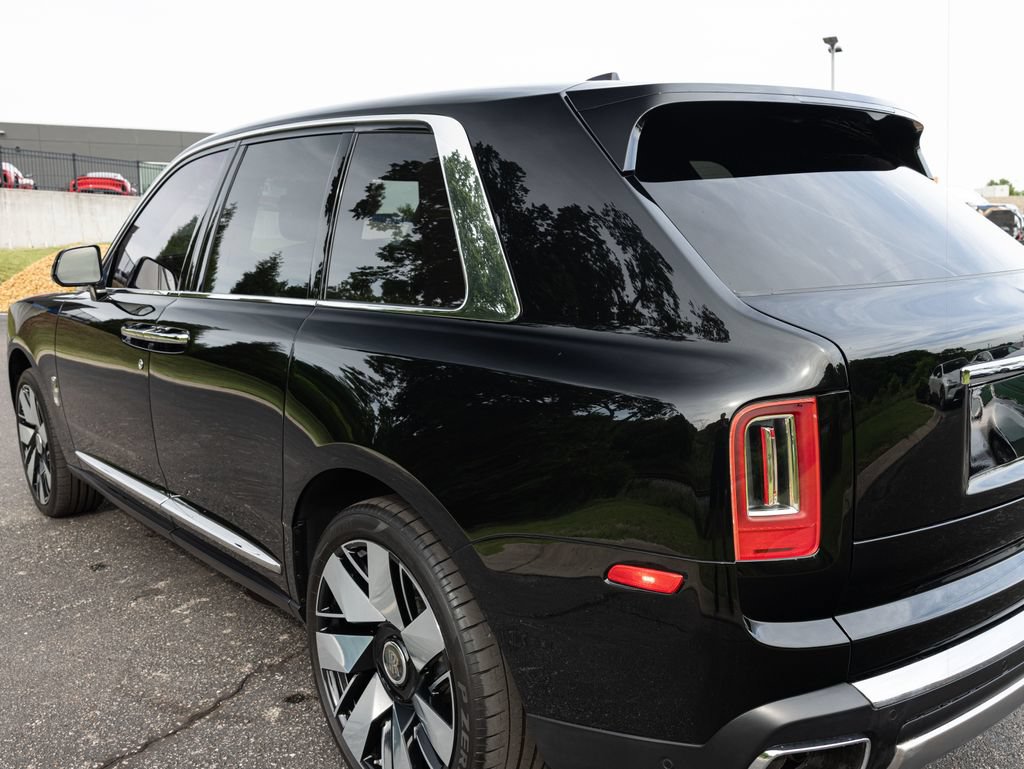 Certified 2021 Rolls-Royce Cullinan AWD/4WD image 57