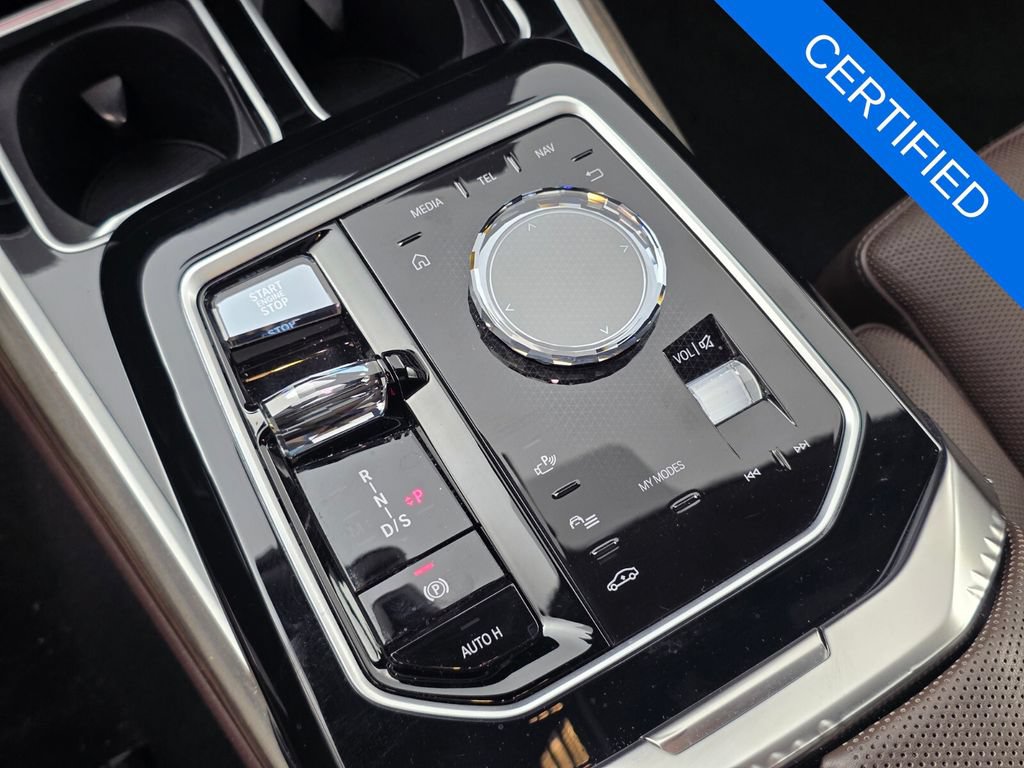 Certified 2023 BMW 760i xDrive AWD/4WD image 20