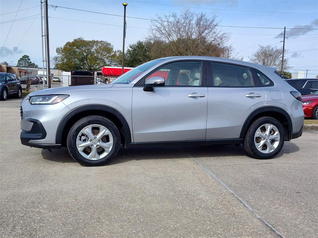 Used 2023 Honda HR-V LX image 3