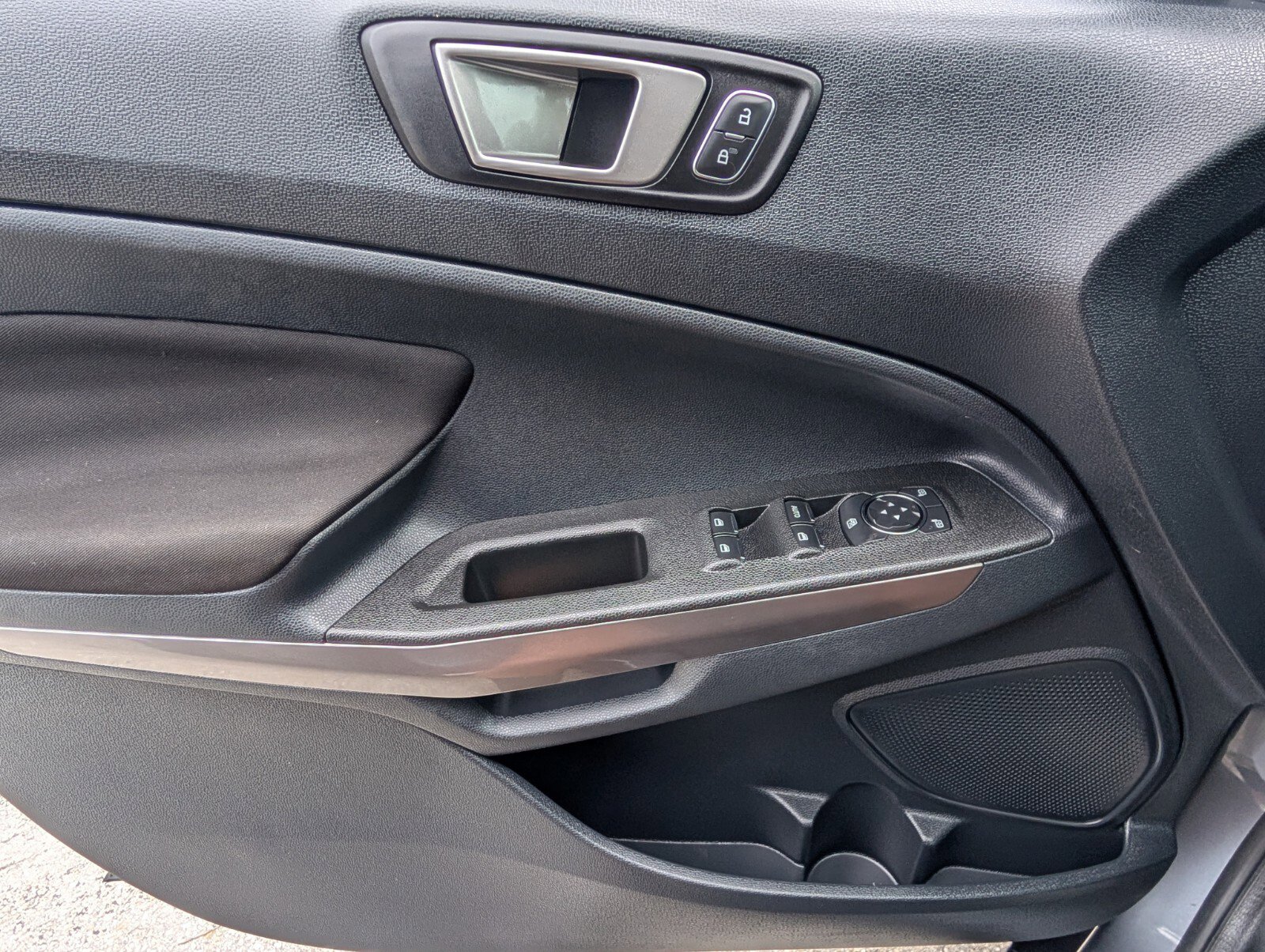 Used 2021 Ford EcoSport SE FWD image 32