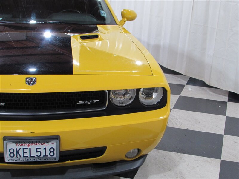 Used 2010 Dodge Challenger SRT8 w/ SRT Option Group II RWD image 19