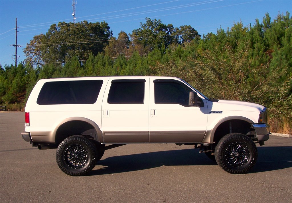 Used 2001 Ford Excursion Limited AWD/4WD image 5