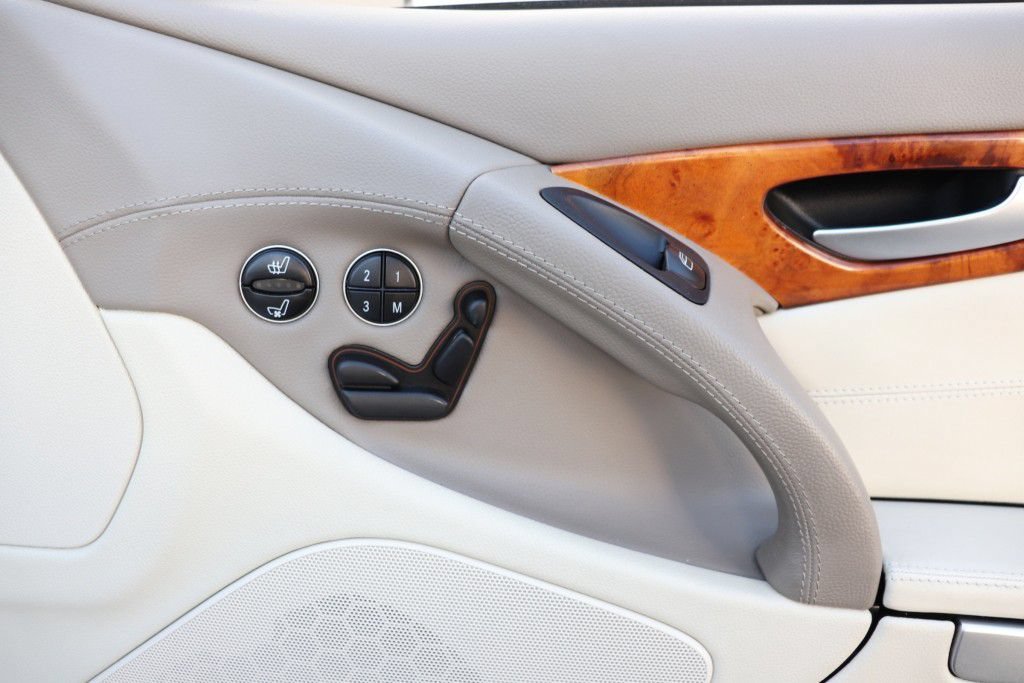 Used 2008 Mercedes-Benz SL 55 AMG image 43